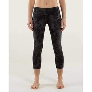 Lululemon Wunder Under Crop Brisk Bloom Black Soot / Black